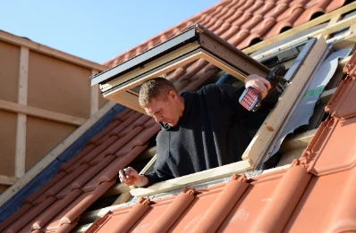 Pose de fenêtres de toit Velux à Goudelin